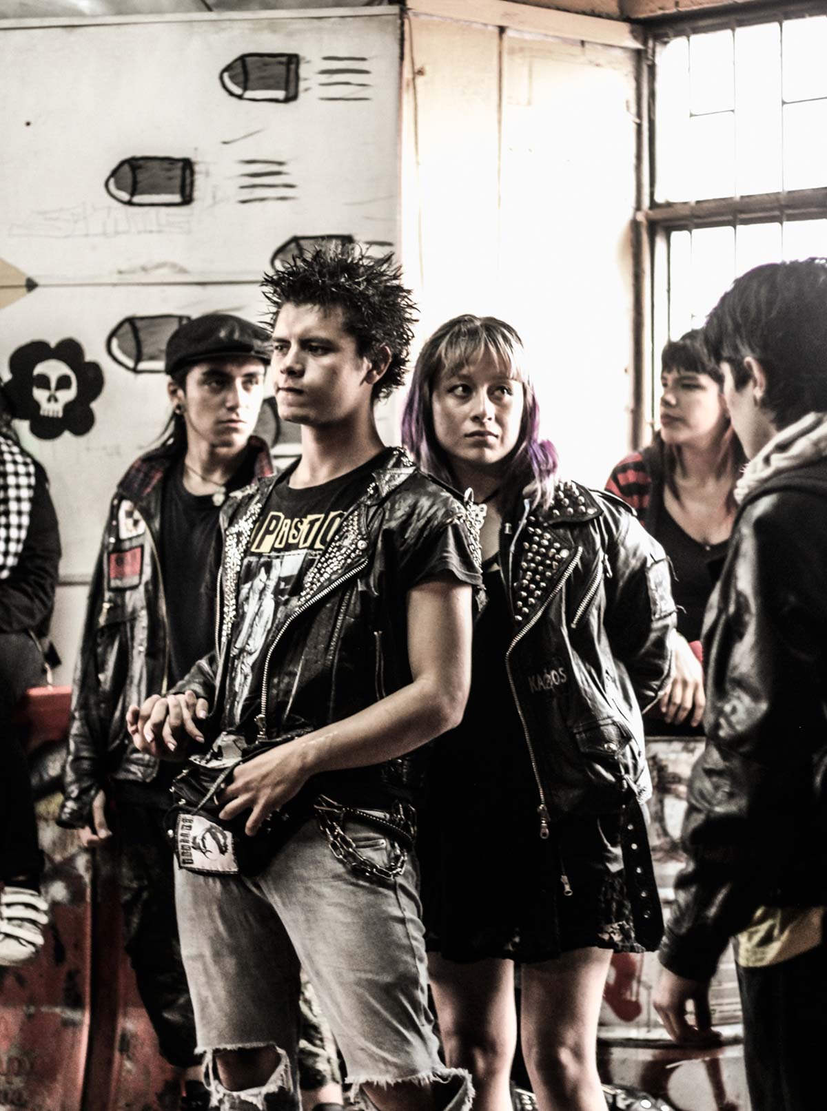 Tbt Un Parche De Punks En Bogotá
